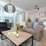 Hamptons House *