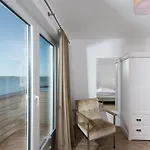 Hamptons House * أوبلينتيز