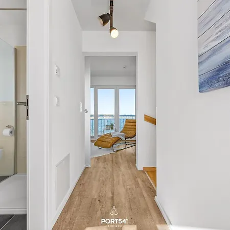 Hamptons House